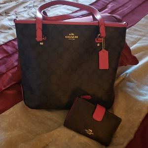Gently used coach purse & wallet